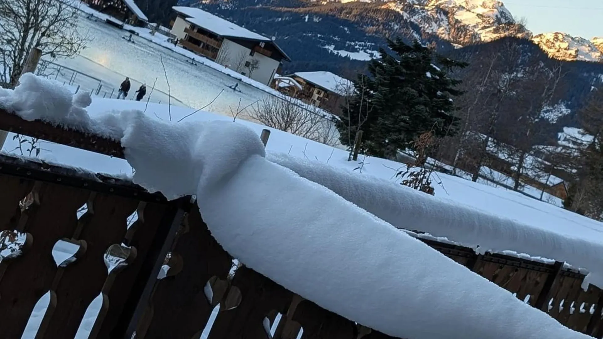 Appartement Cosy Pour 5 Pers Avec Parking A Chatel - Fr-1-676-211